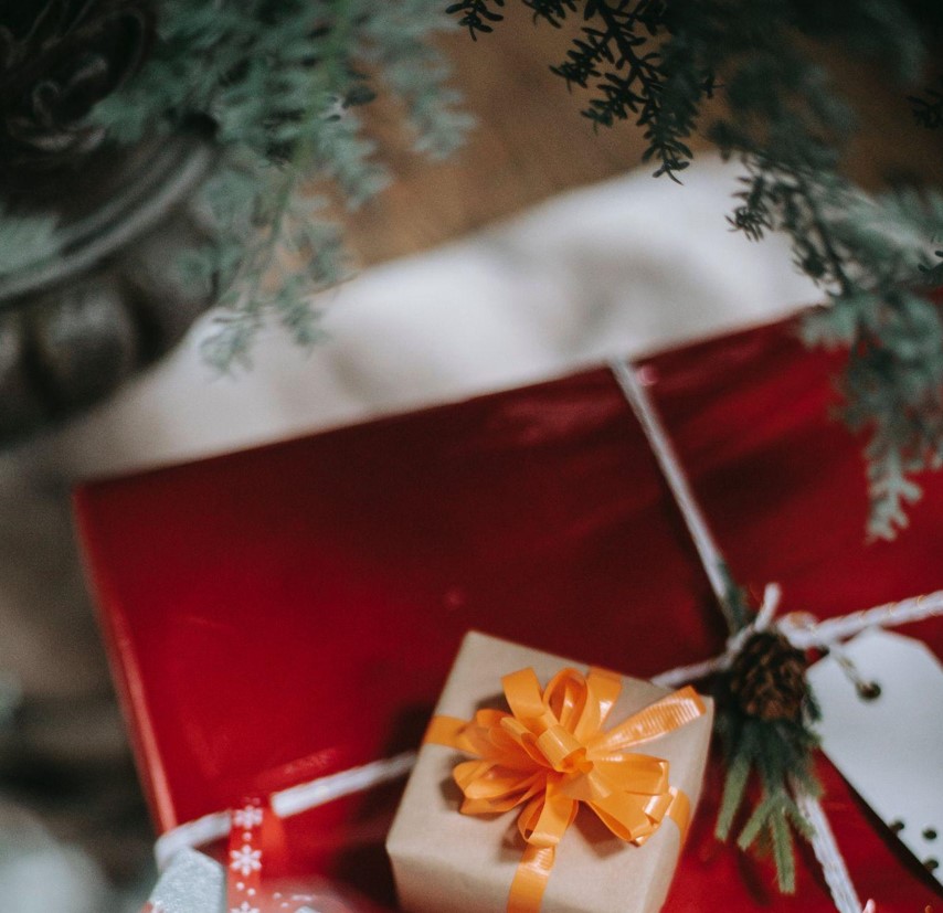 Why Pre Lit Christmas Trees Make the Holidays Magical 